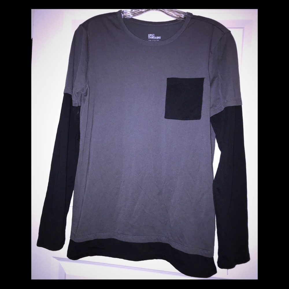 NWOT  Epic Threads Long Sleeve Pocket Shirt